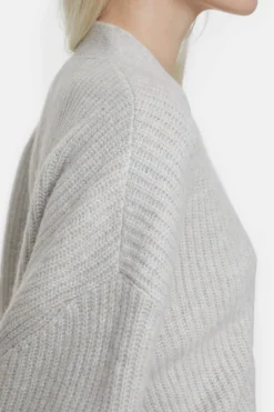 Cardigan Col En V