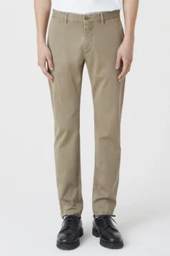 Clifton Slim Chino
