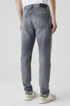 Cooper Tapered Jeans