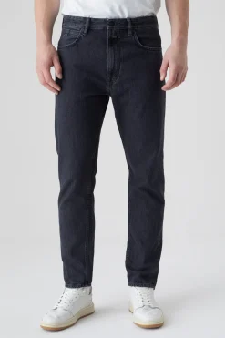 Cooper Tapered Jeans
