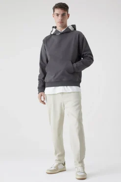 Hoodie A Logo