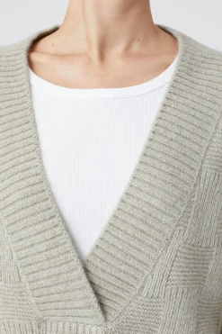 Laine Pullover En V