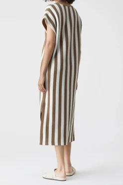 Robe A Encolure En V