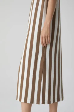 Robe A Encolure En V