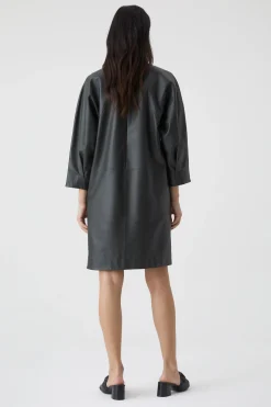 Robe En Cuir