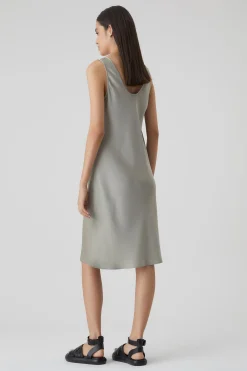 Robe En Viscose Melangee