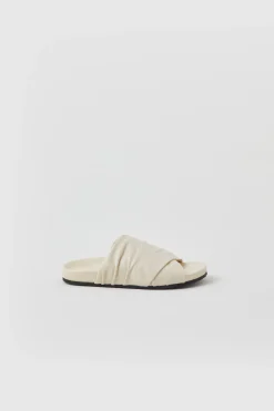 Sandales A Brides Croisees