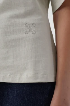 T-Shirt A Logo