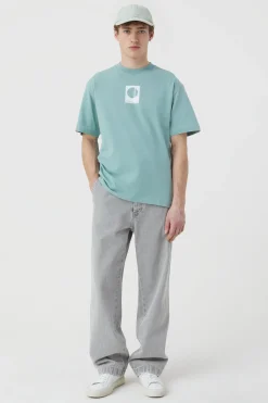 T-Shirt A Logo