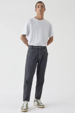 X-Lent Tapered Jeans